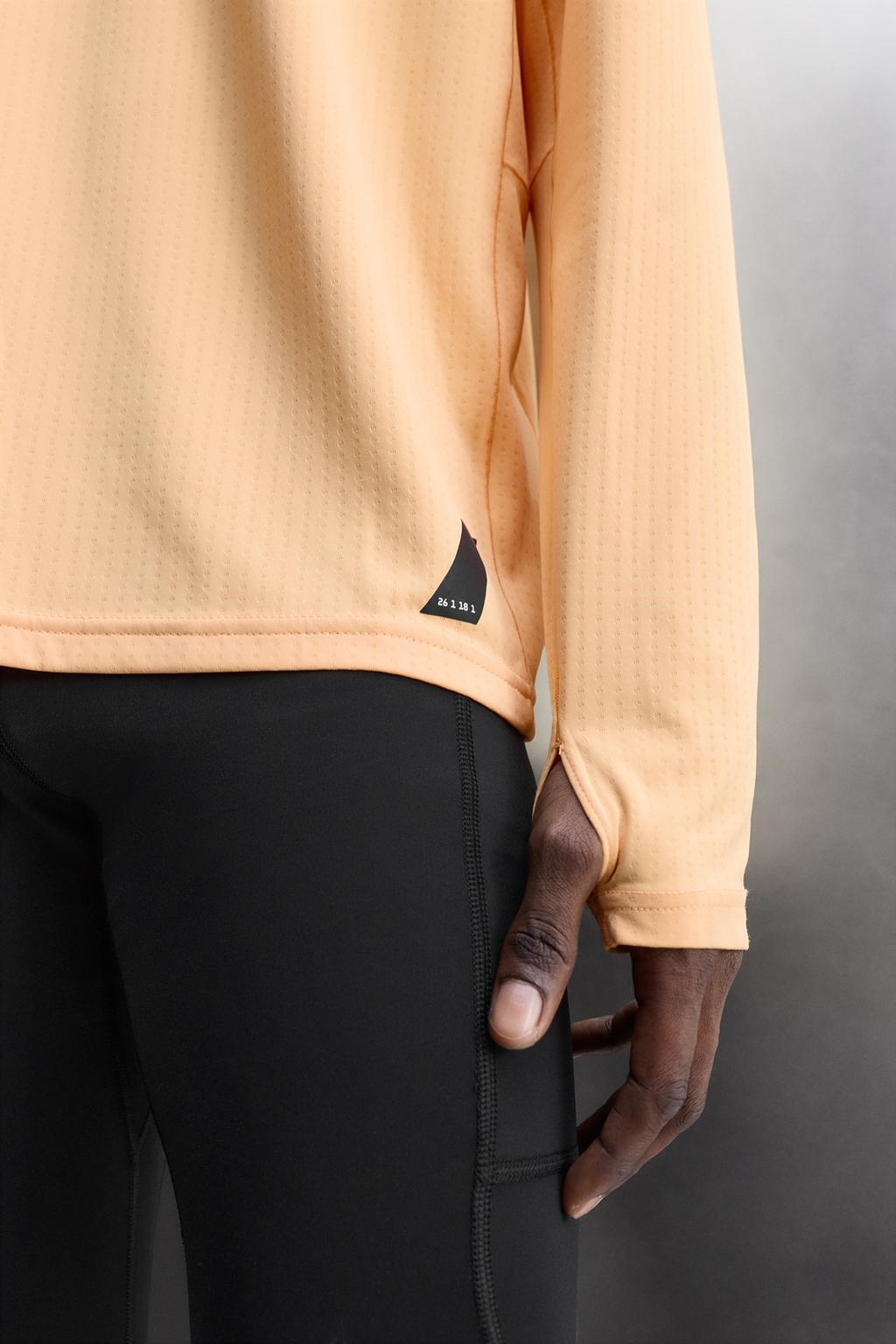 ФУТБОЛКА С ДЛИННЫМИ РУКАВАМИ ДЛЯ БЕГА