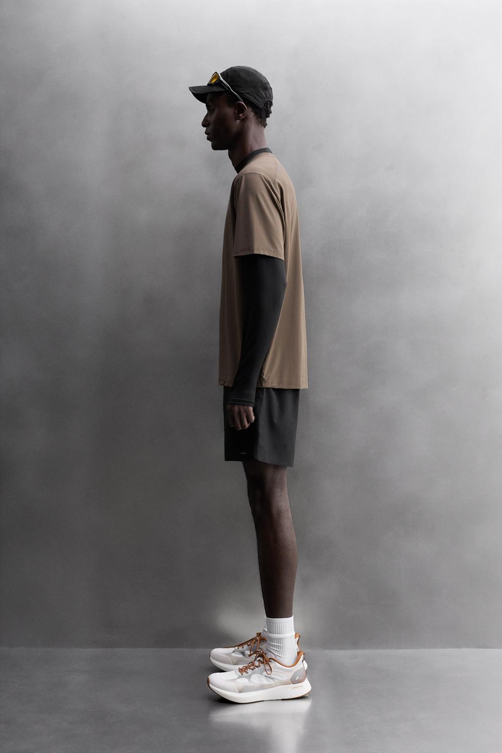 ФУТБОЛКА ДЛЯ БЕГА С КОРОТКИМ РУКАВОМ