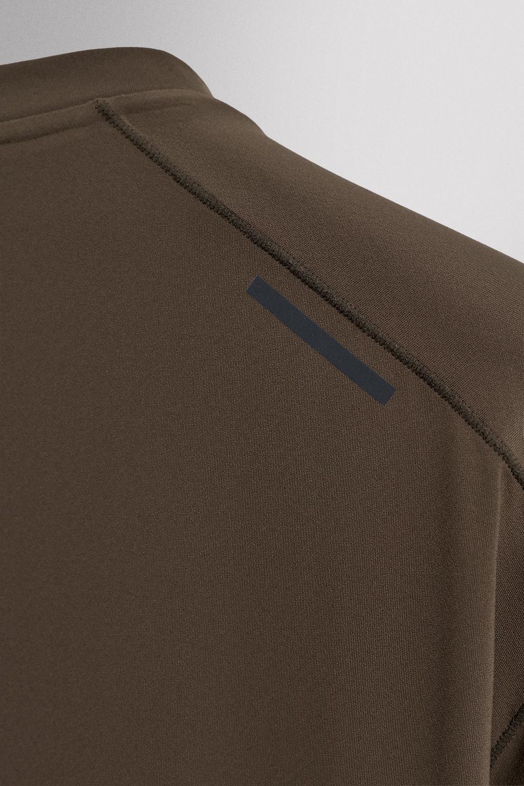 ФУТБОЛКА ДЛЯ БЕГА С КОРОТКИМ РУКАВОМ