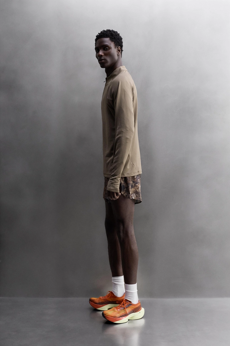 Беговые шорты с принтом дерева