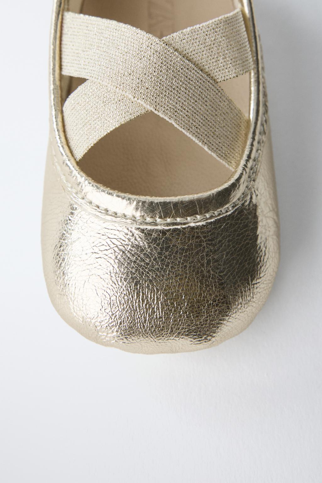 Туфли балетки из кожи