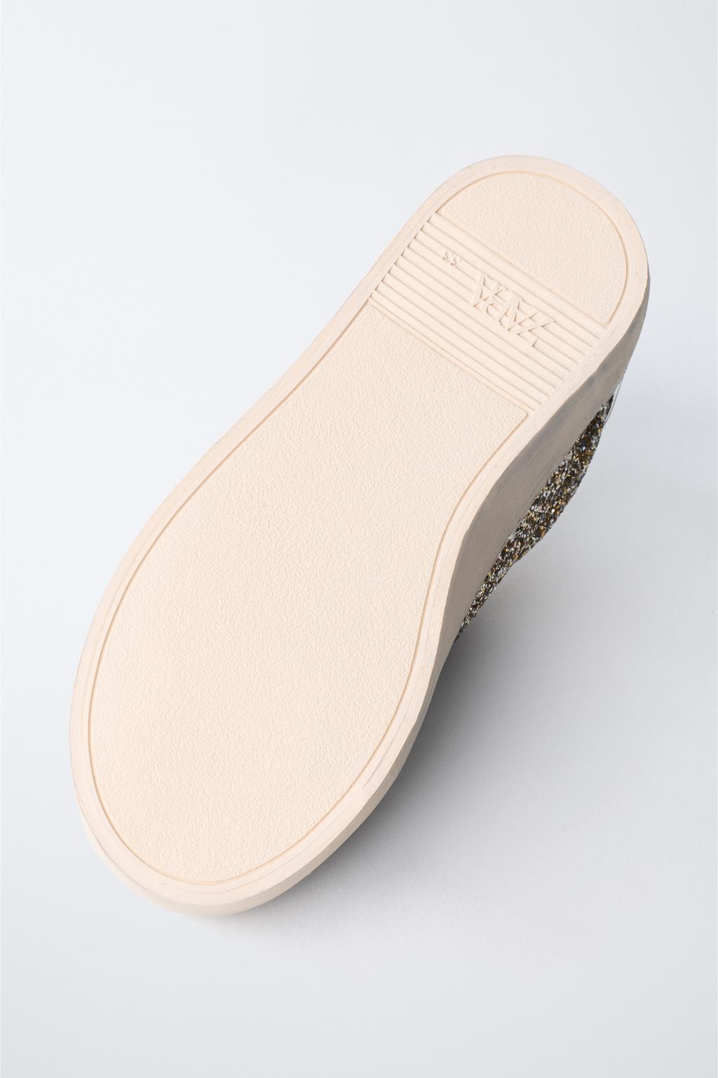 КРОССОВКИ БЛЕСТЯЩИЕ ИЗ ИСКУССТВЕННОЙ ОВЧИНЫ