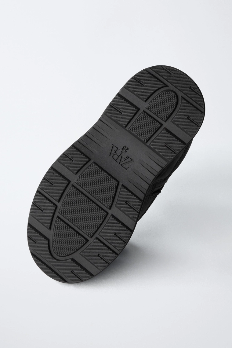 Утепленные нейлоновые ботинки с водоотталкивающей отделкой