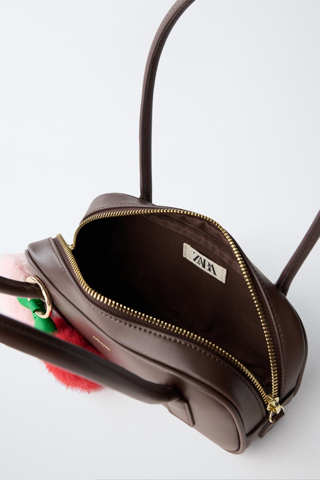 СУМКА НА ПЛЕЧО С ПОДВЕСКАМИ