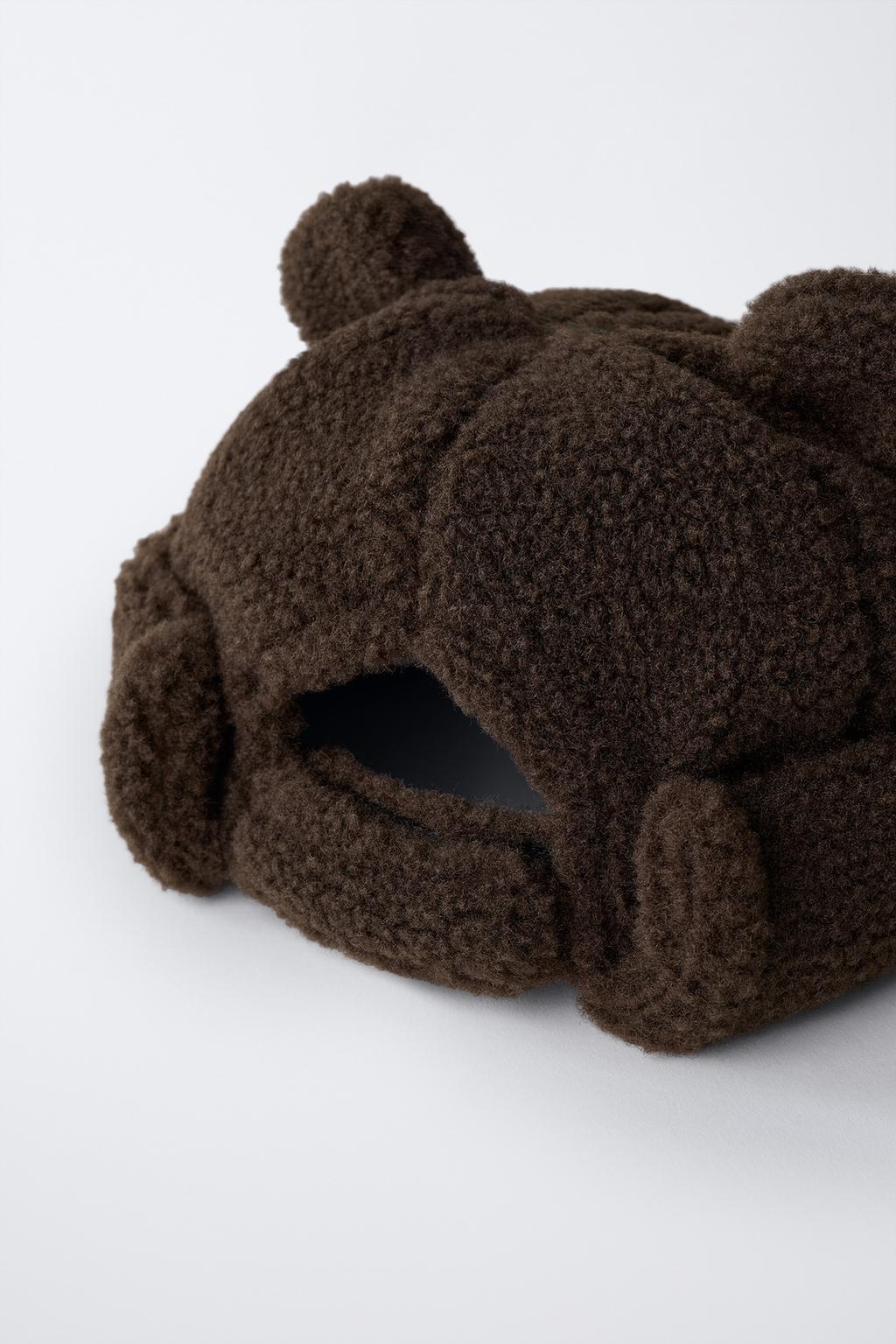 Шапка из искусственного меха с ушками