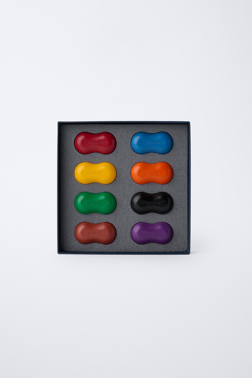 НАБОР ИЗ ВОСЬМИ ВОСКОВЫХ МЕЛКОВ GOOBER ® PEANUT И КНИГИ ДЛЯ РИСОВАНИЯ