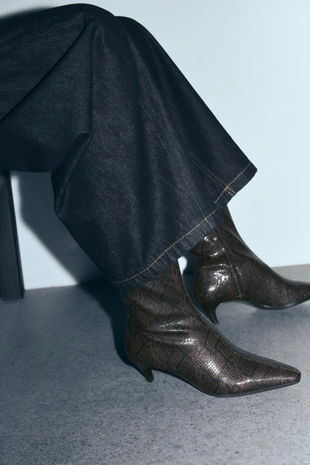 Ботильоны на каблуке с принтом- Заказать в России