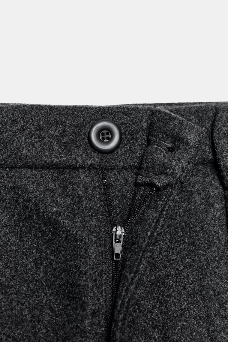 Брюки-шаровары с защипами