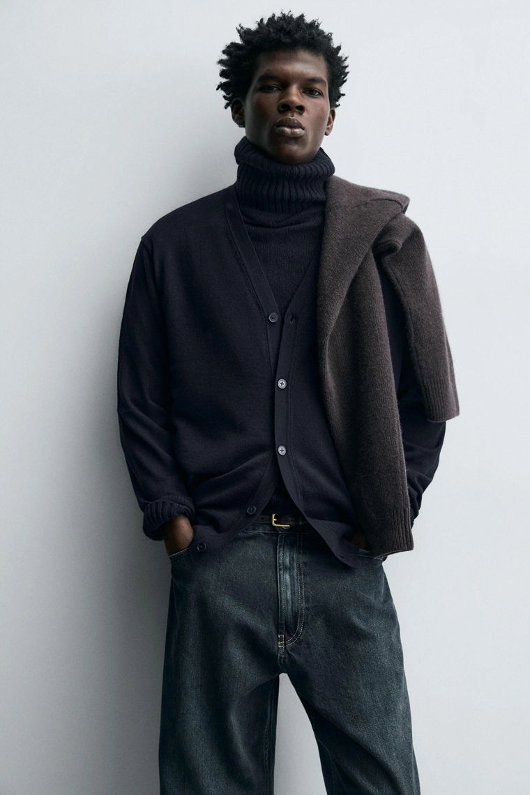 Легкий кардиган из шерсти