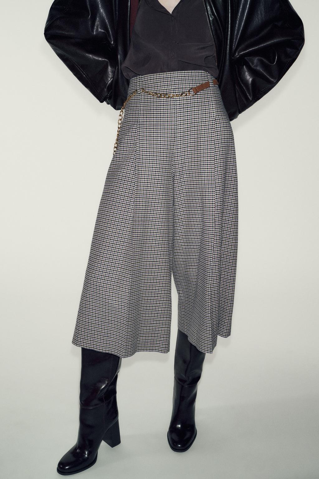 ДЛИННЫЕ БЕРМУДЫ «ГУСИНАЯ ЛАПКА» С РЕМНЕМ И ЦЕПОЧКОЙ