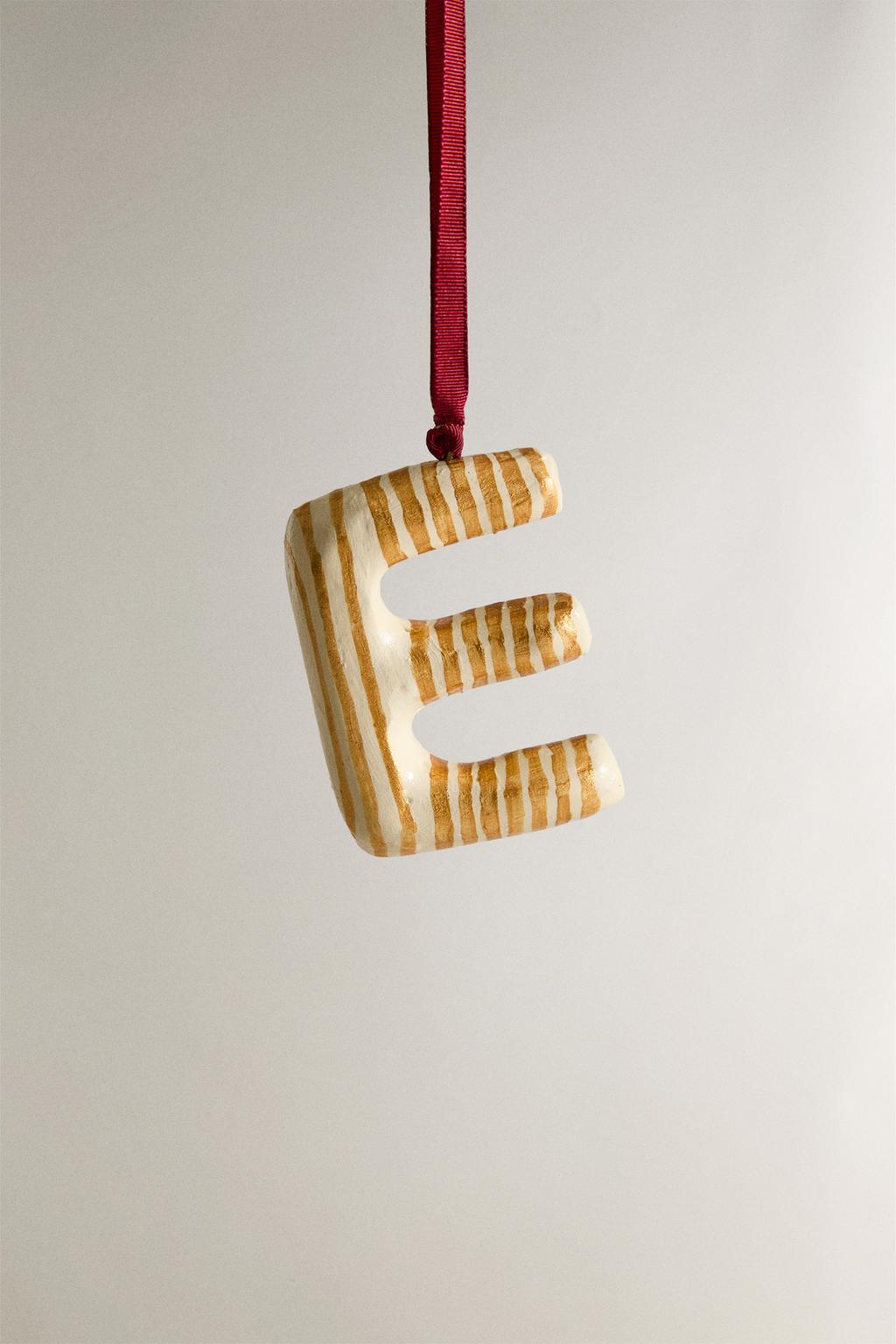 Рождественское украшение елочное буква e