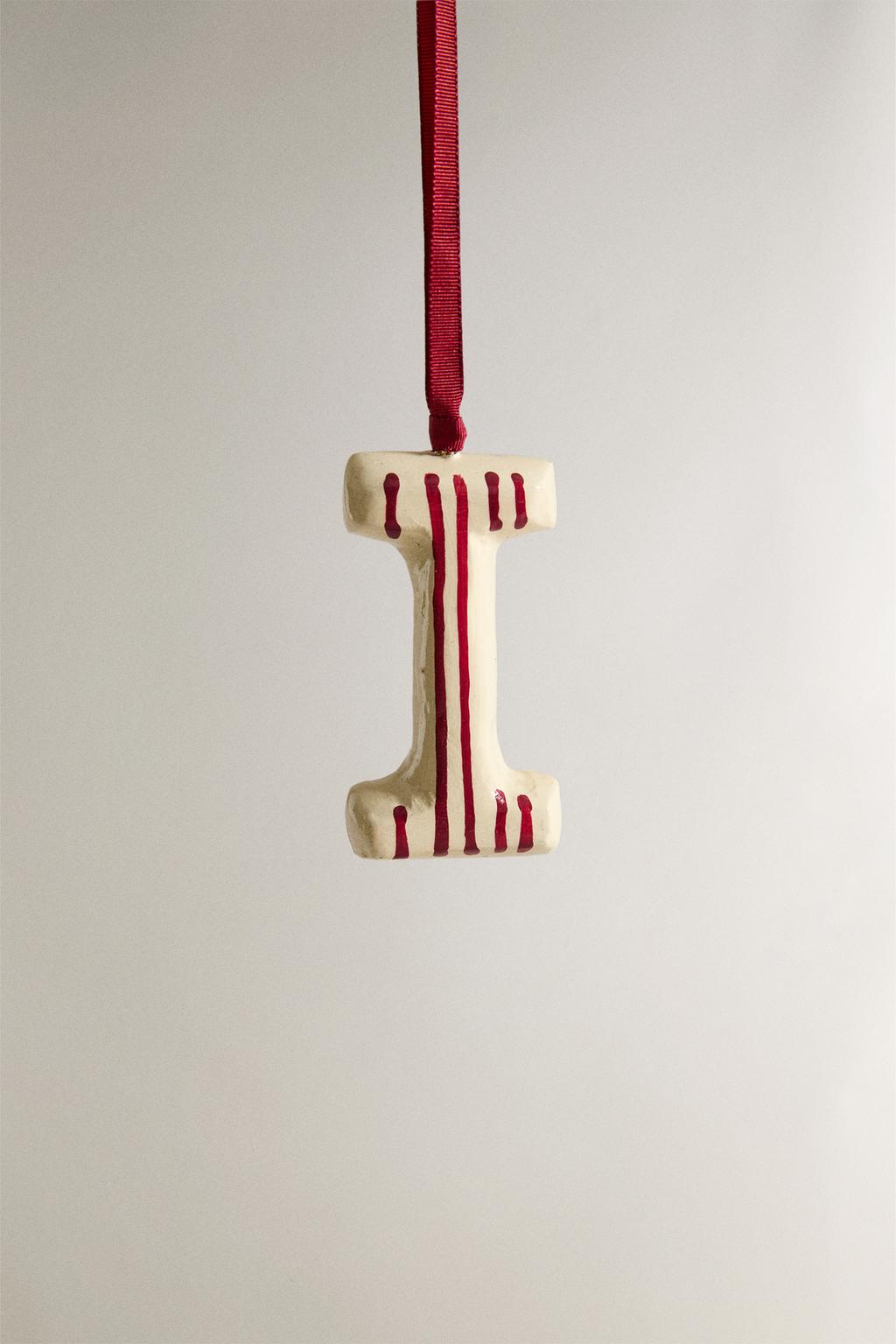 Рождественское украшение для елки буква i