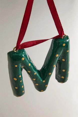 Украшение елочное буква м- Заказать в России