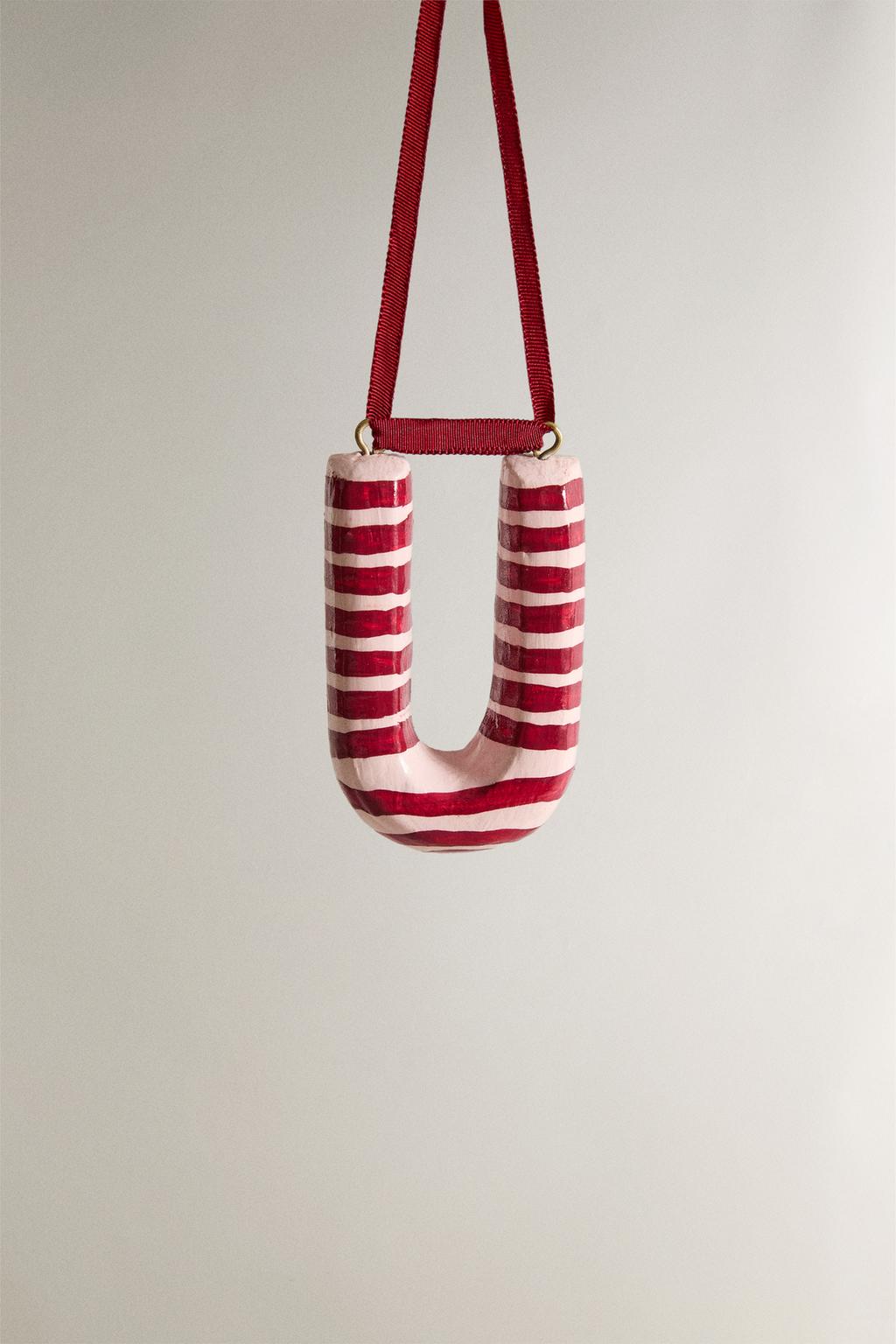 Рождественское украшение елочное в виде буквы u