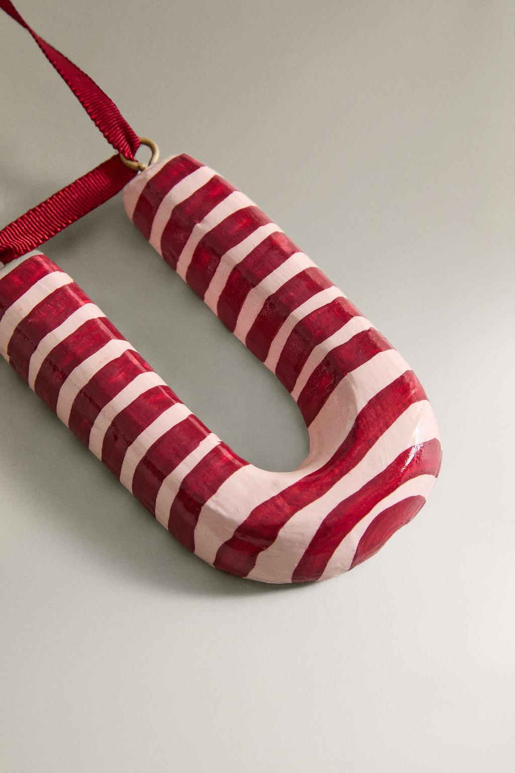 Рождественское украшение елочное в виде буквы u