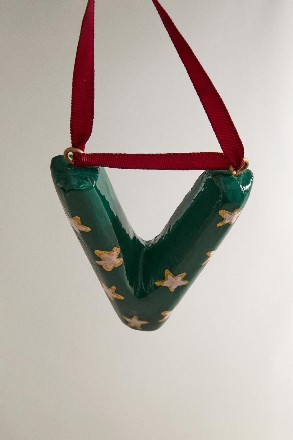 Украшение для ёлки буква v