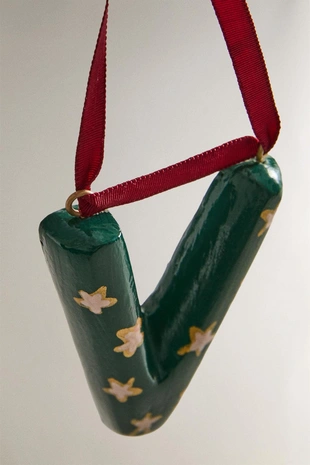 Украшение для ёлки буква V- Заказать в России