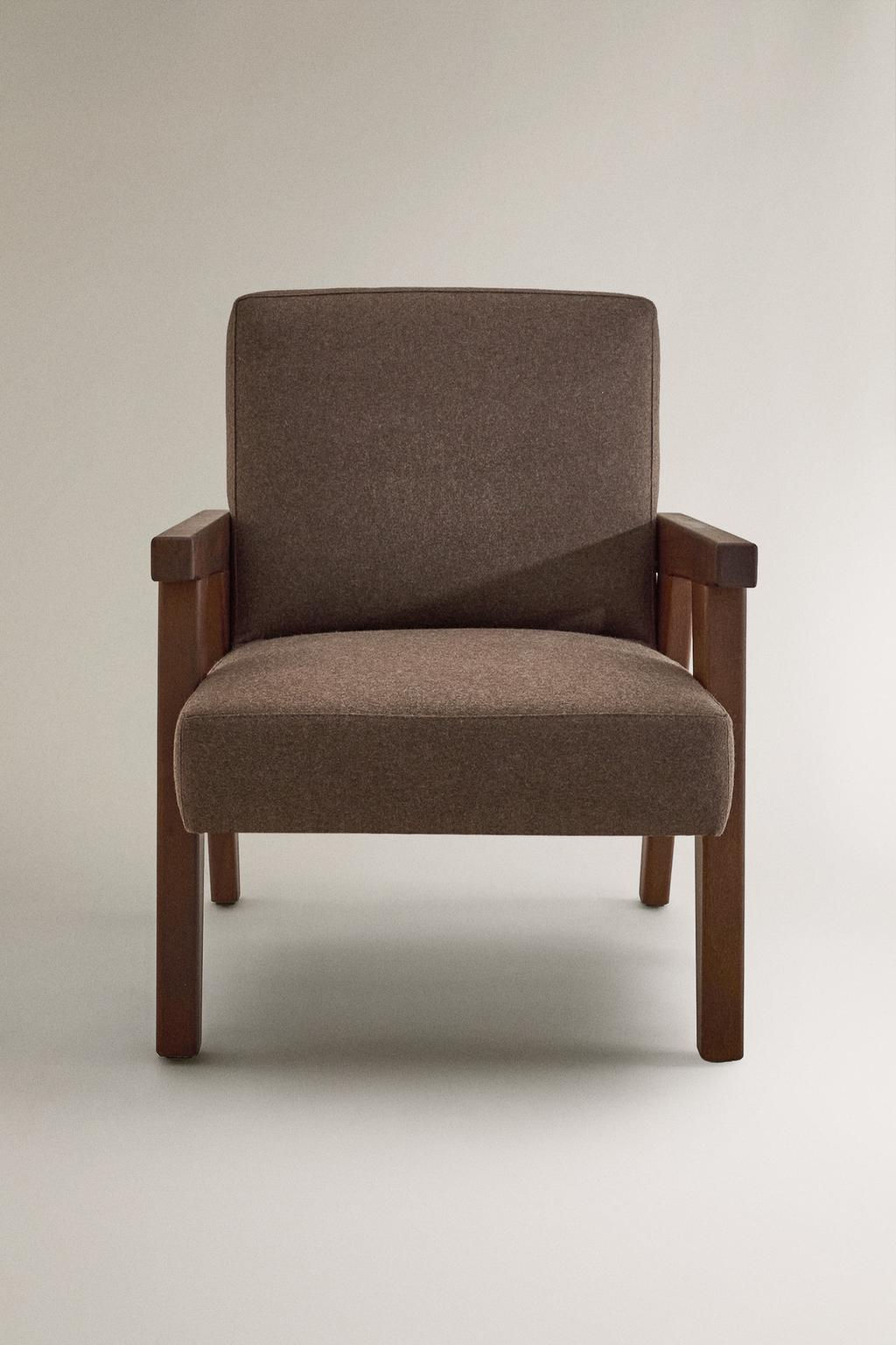 Кресло zara home by blasco с обивкой из фланели и подлокотниками из ореха