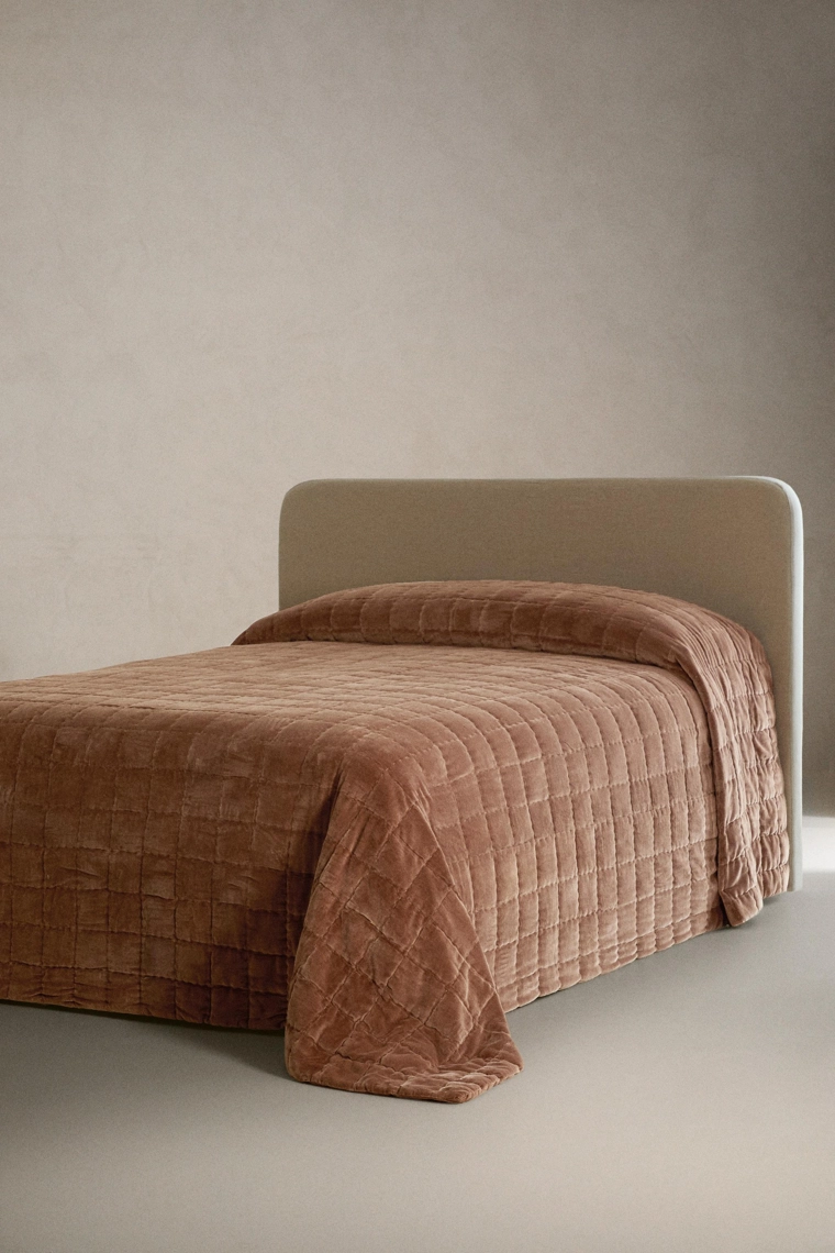 Покрывало из вельвета в клетку