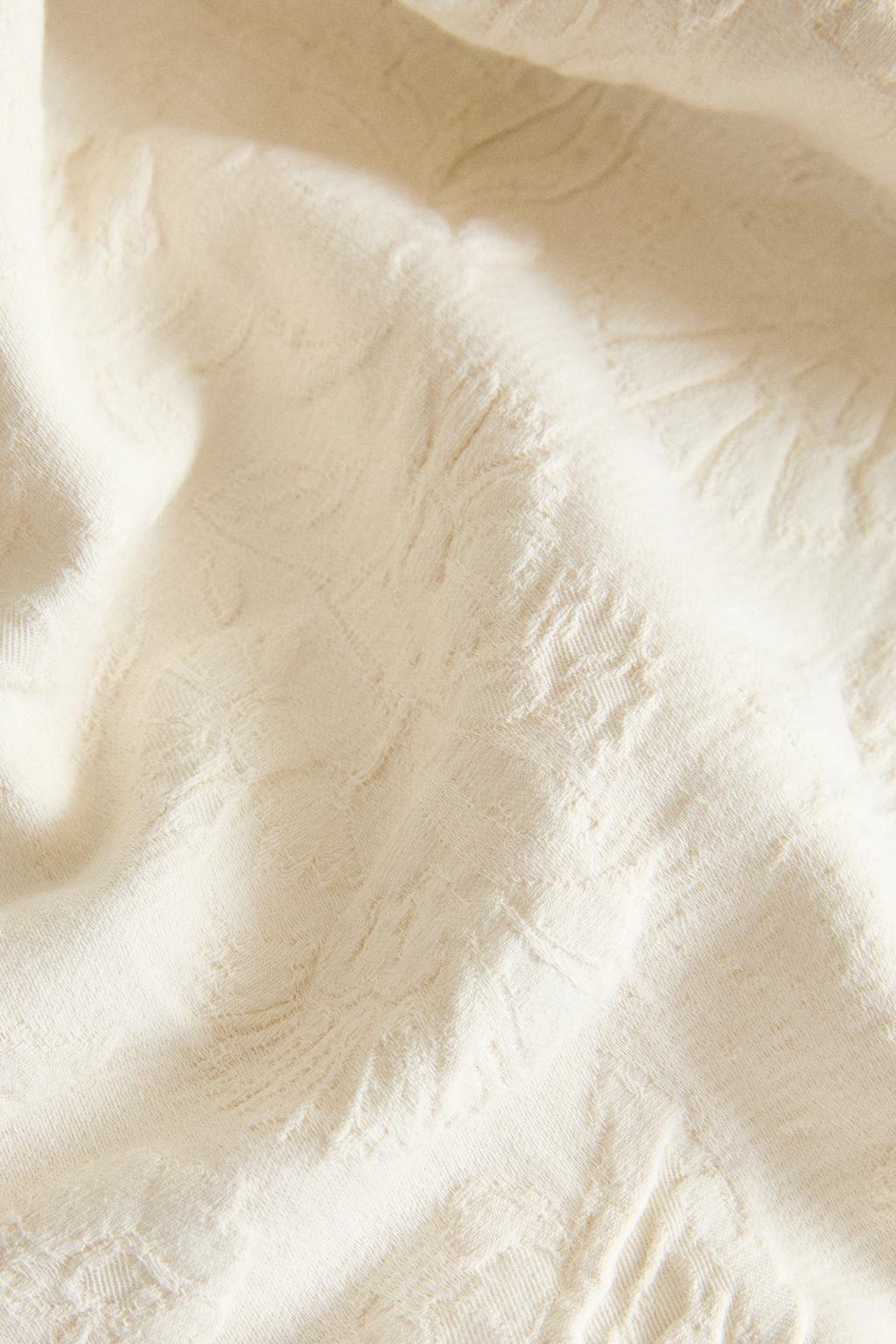 Покрывало с цветочным жаккардовым узором