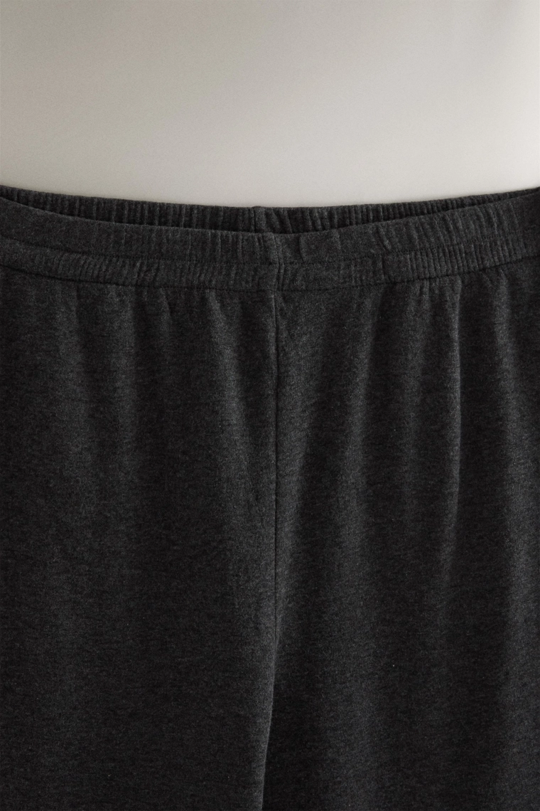 Брюки прямого кроя