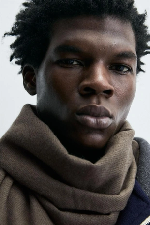 Шарф с бахромой