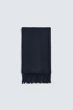 Шарф с бахромой