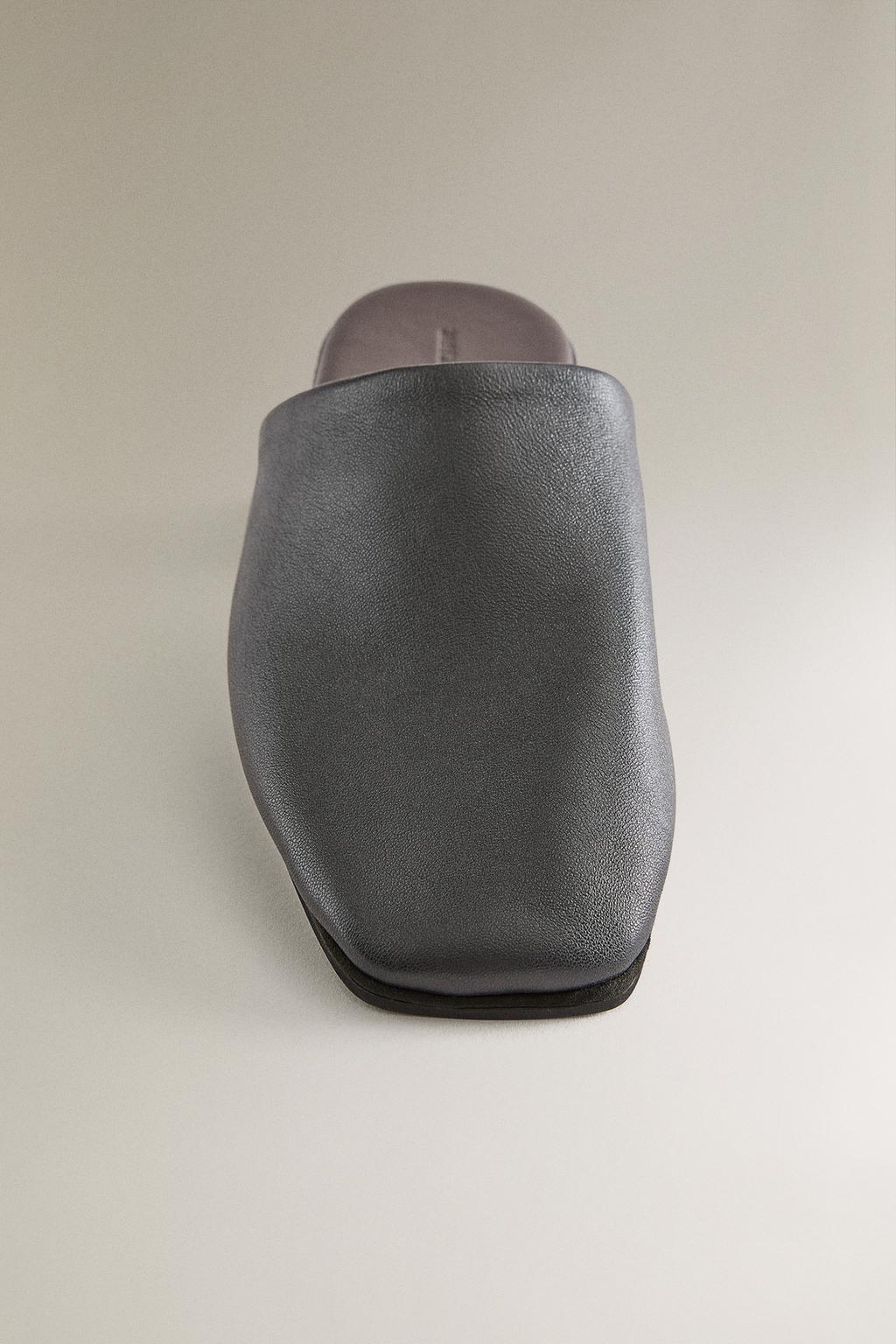 Кожаные туфли-мюли