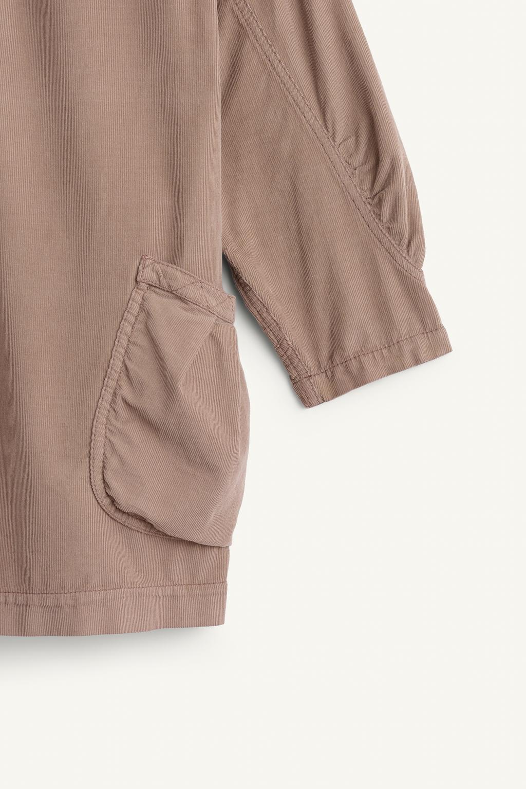 Платье из вельвета с воротником рубашки и рукавами баллон