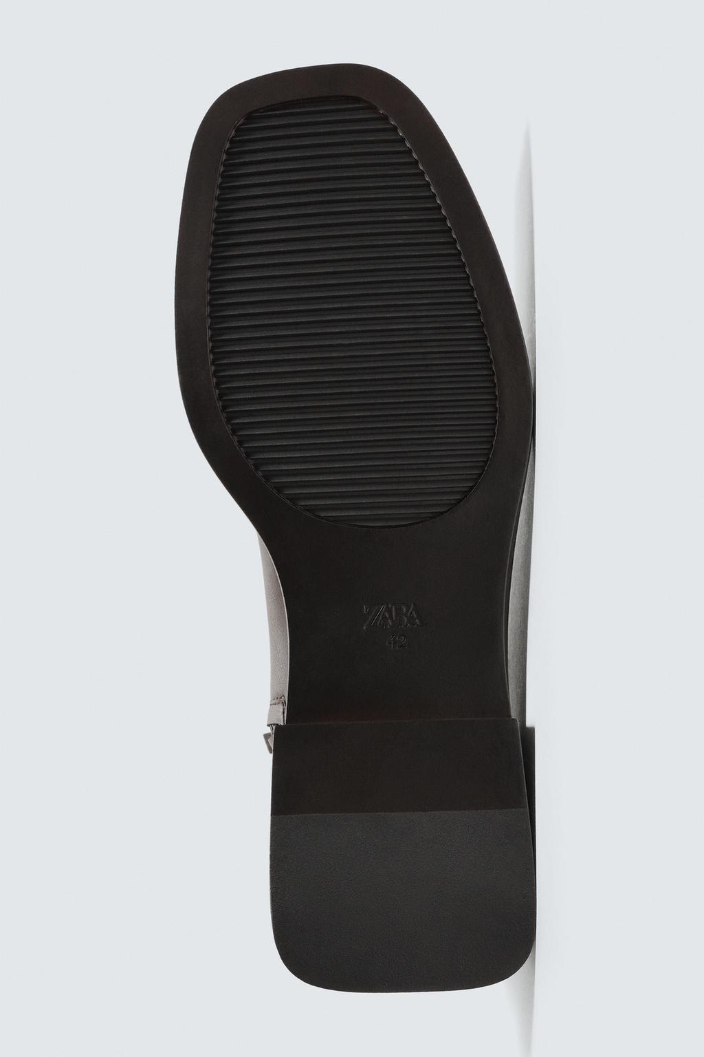 САПОГИ С ДЕКОРАТИВНОЙ СТРОЧКОЙ