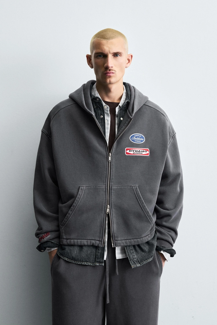 Толстовка с нашивками и эффектом поноса washed