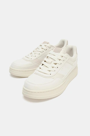 Кроссовки с контрастным задником- Заказать в России