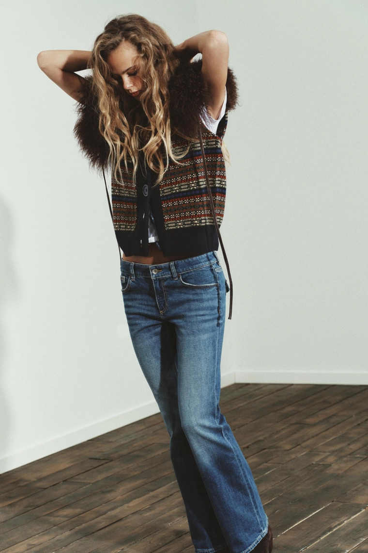 Жаккардовый жилет из шерстяно-миксовой пряжи