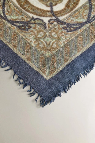 WOOL THROW- Заказать в России