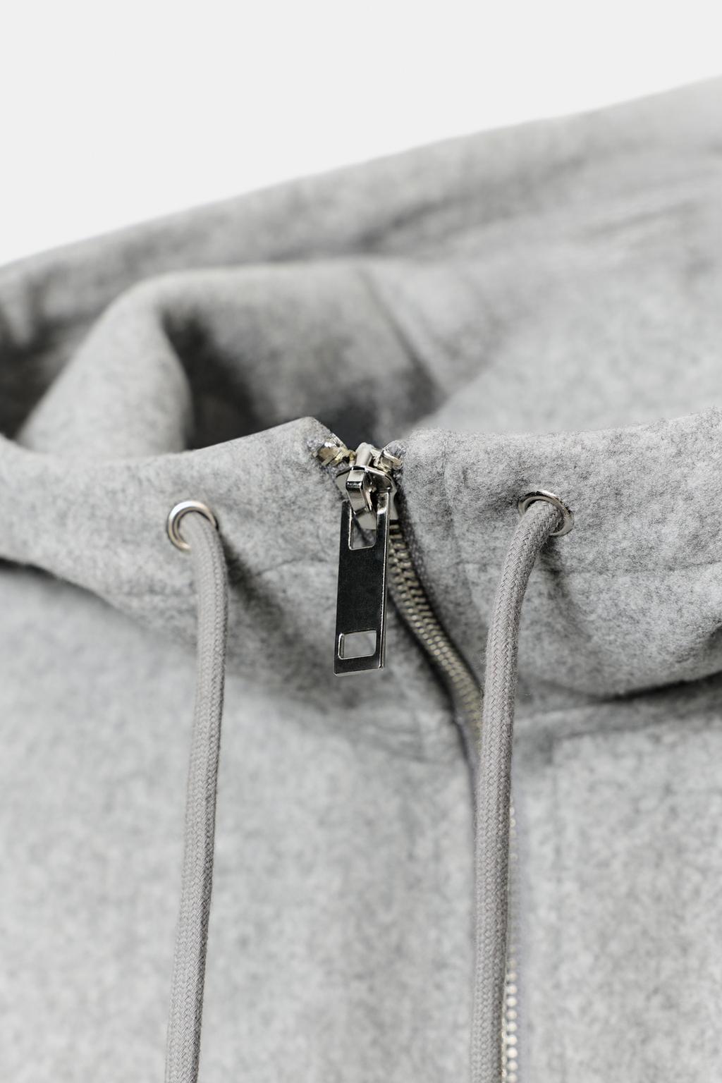 МЯГКАЯ КУРТКА С ОБЪЕМНЫМИ РУКАВАМИ