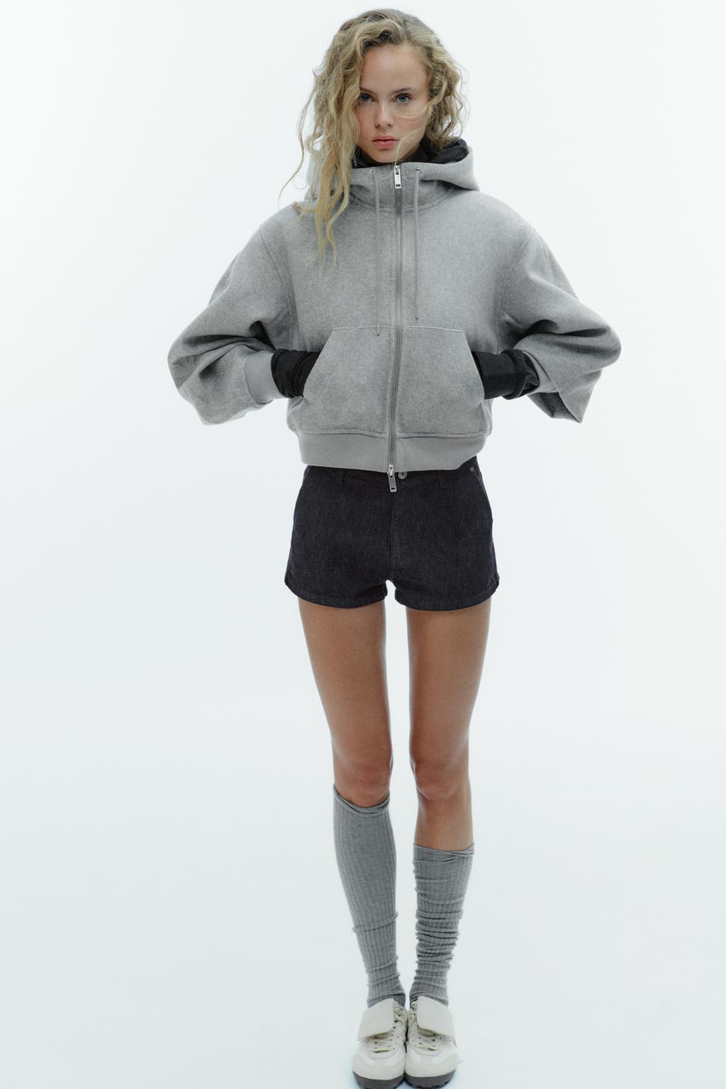 МЯГКАЯ КУРТКА С ОБЪЕМНЫМИ РУКАВАМИ