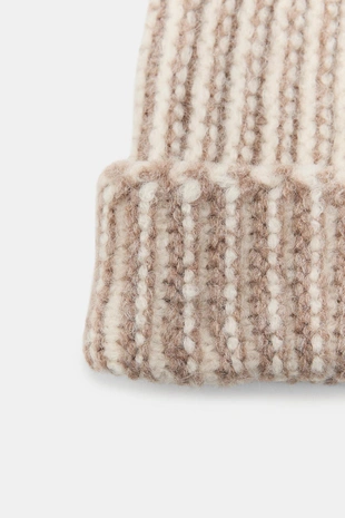 Комбинированная шапка бини из трикотажа- Заказать в России