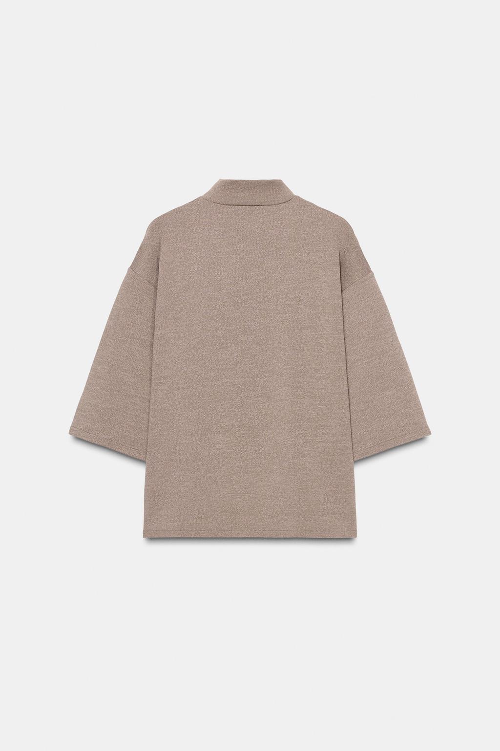 ФУТБОЛКА ПОЛО С ВОРОТНИКОМ-СТОЙКОЙ