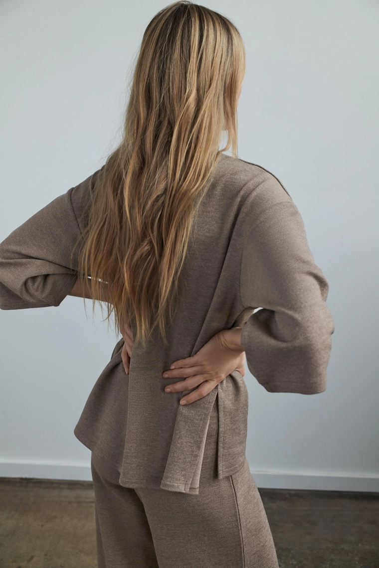 Футболка с высоким воротом из пике