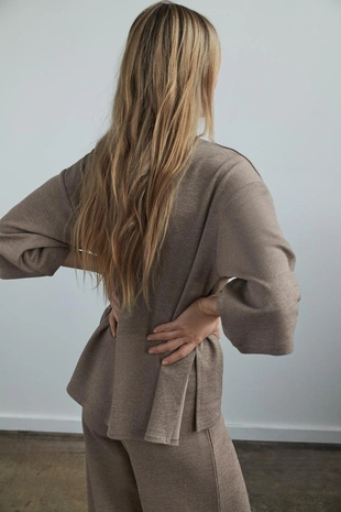 Футболка поло с воротником-стойкой- Заказать в России