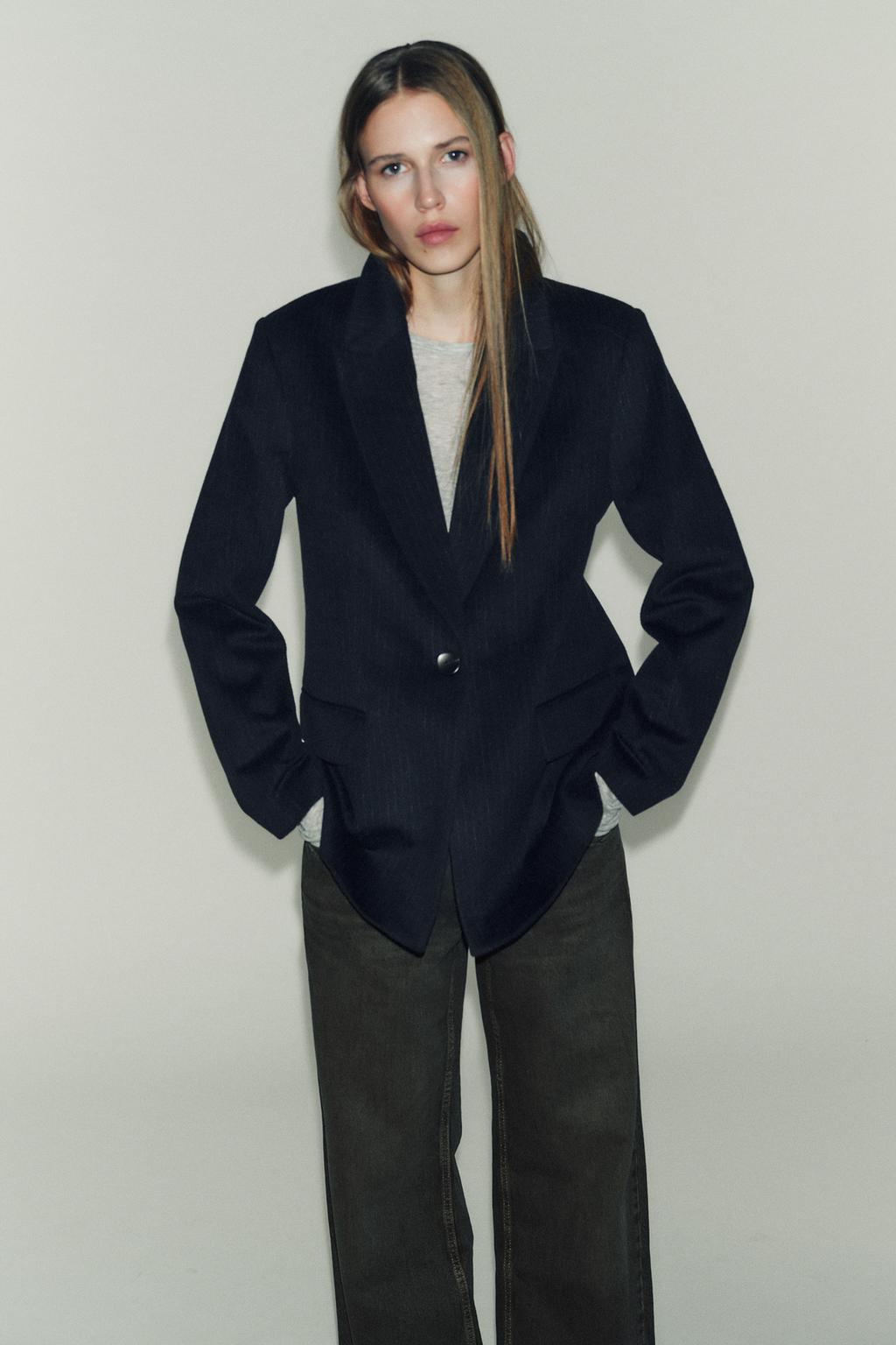 БЛЕЙЗЕР ИЗ ШЕРСТИ В ТОНКУЮ ПОЛОСКУ