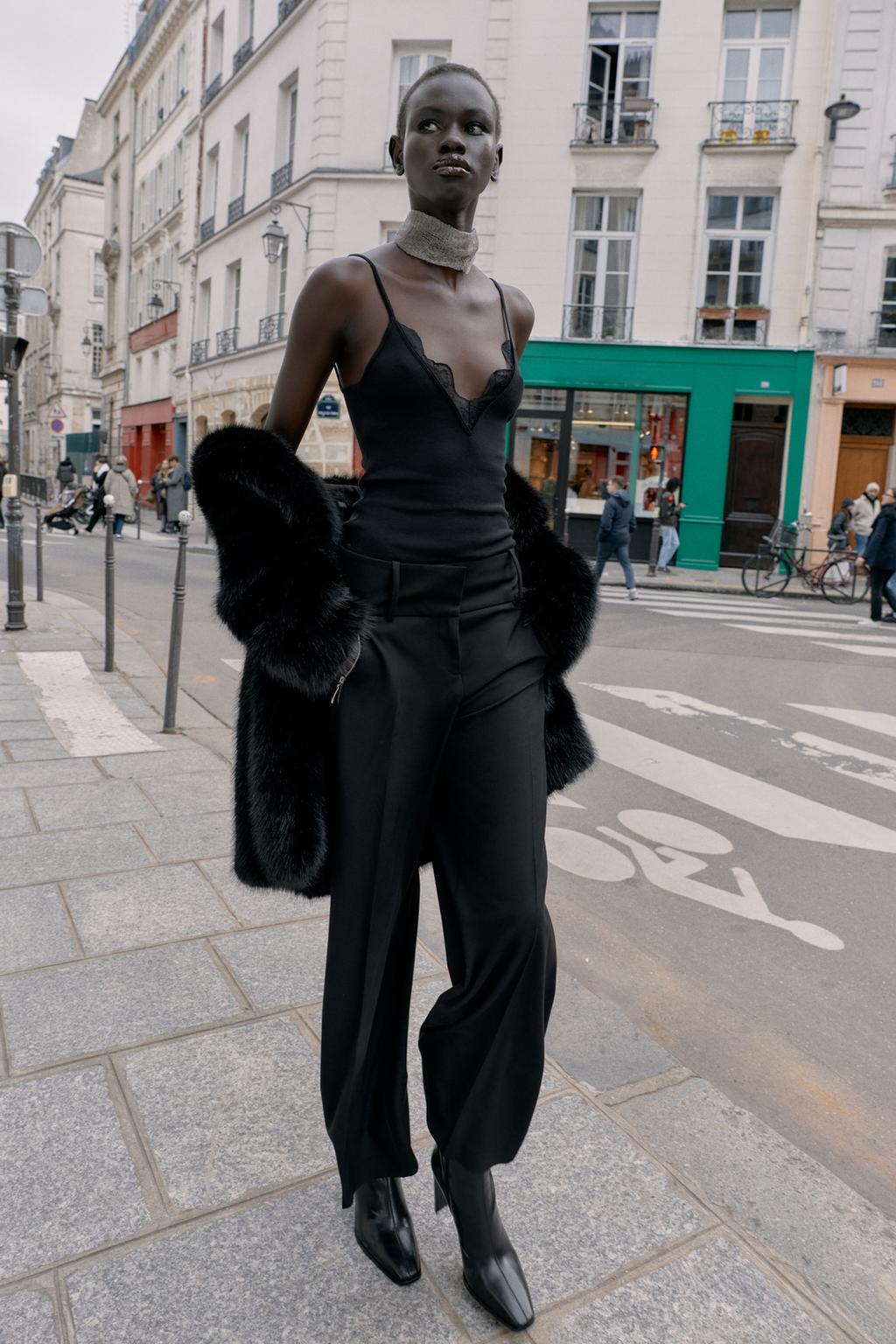 БРЮКИ С КАРМАНАМИ НА МОЛНИИ