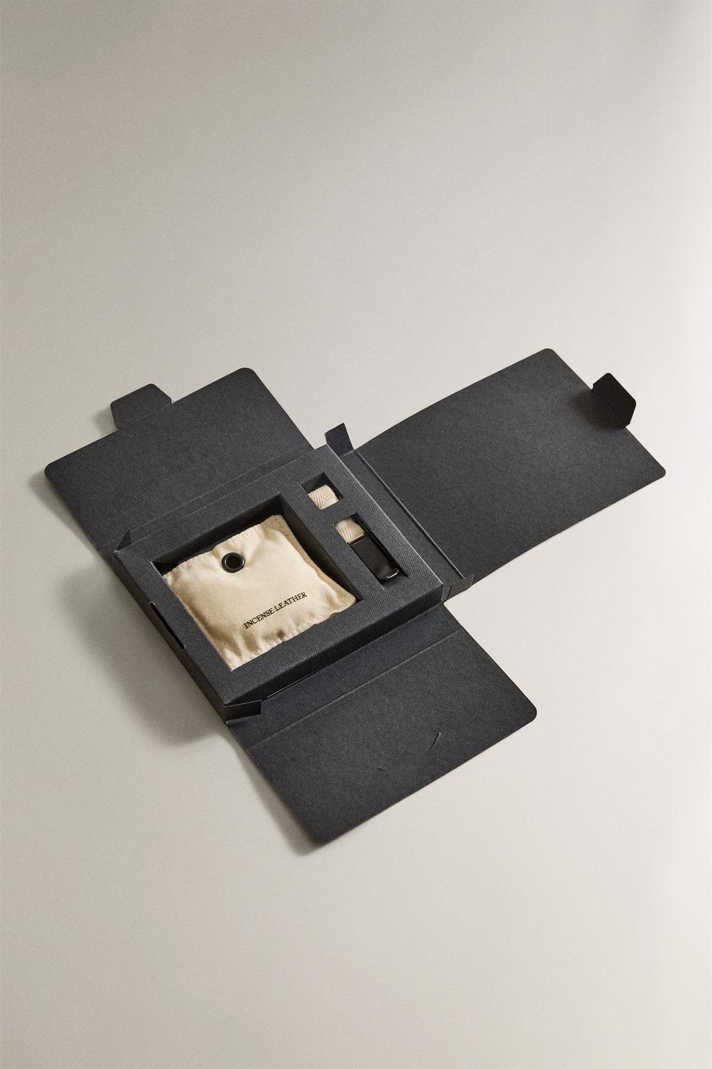 Кожаный автомобильный автоинеэратор с ладаном