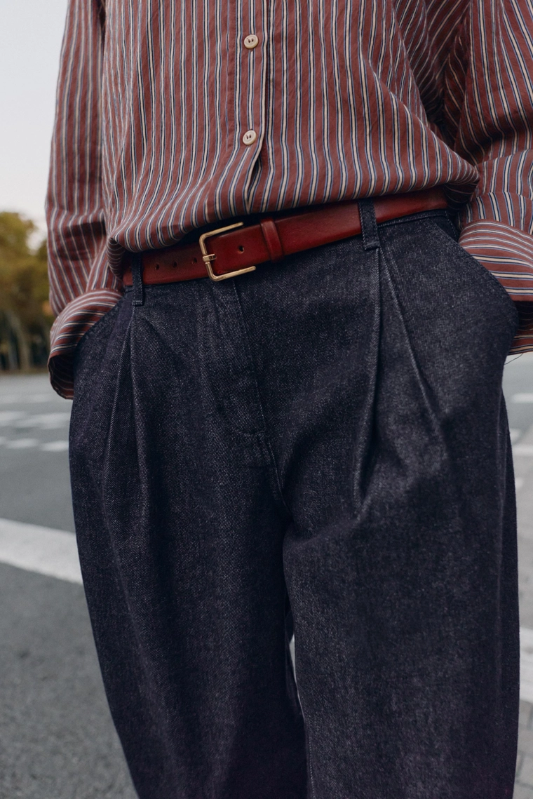 Брюки с ластиками и деталями на подоле