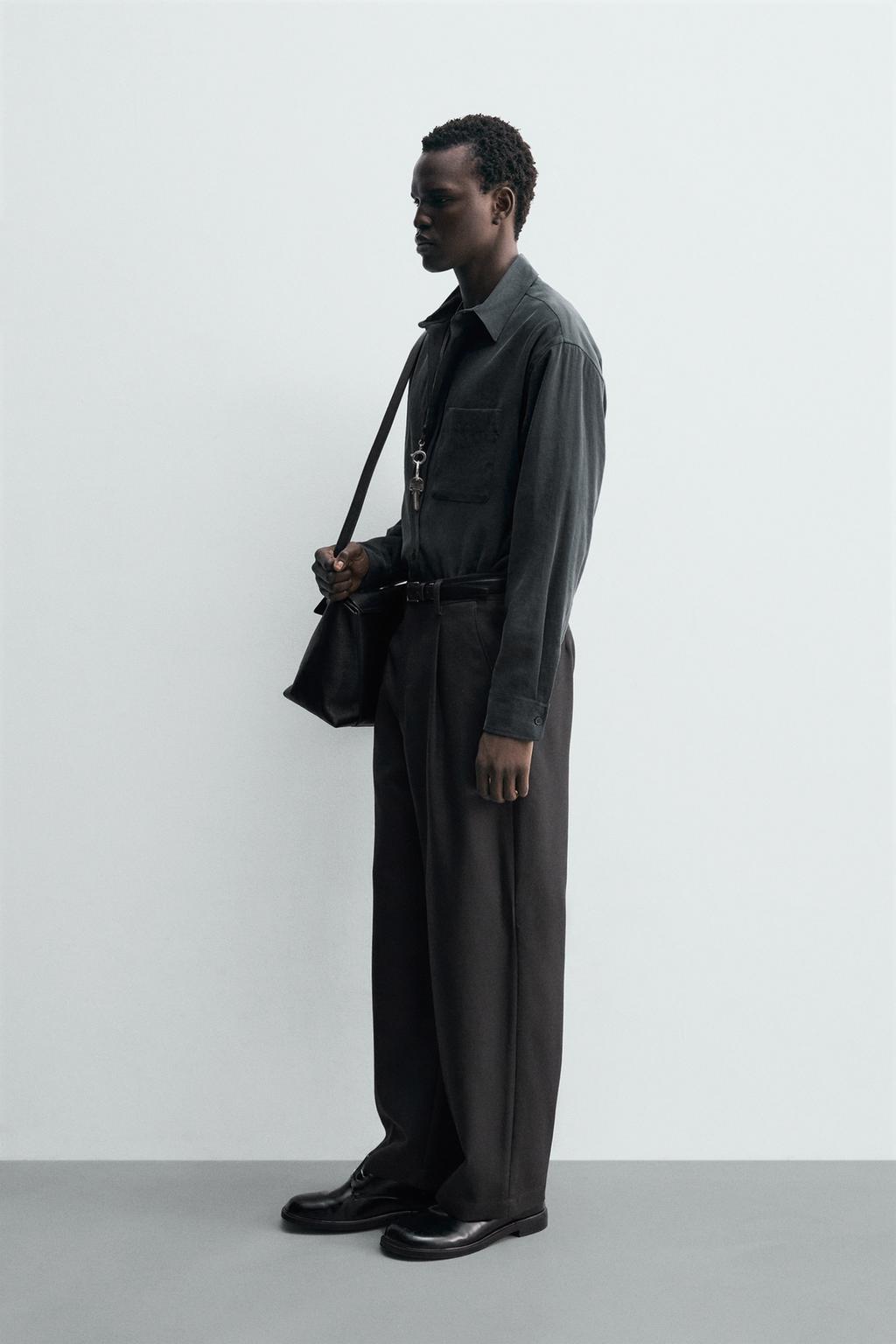 РУБАШКА СВОБОДНОГО КРОЯ ИЗ СТРУЯЩЕЙСЯ ТКАНИ