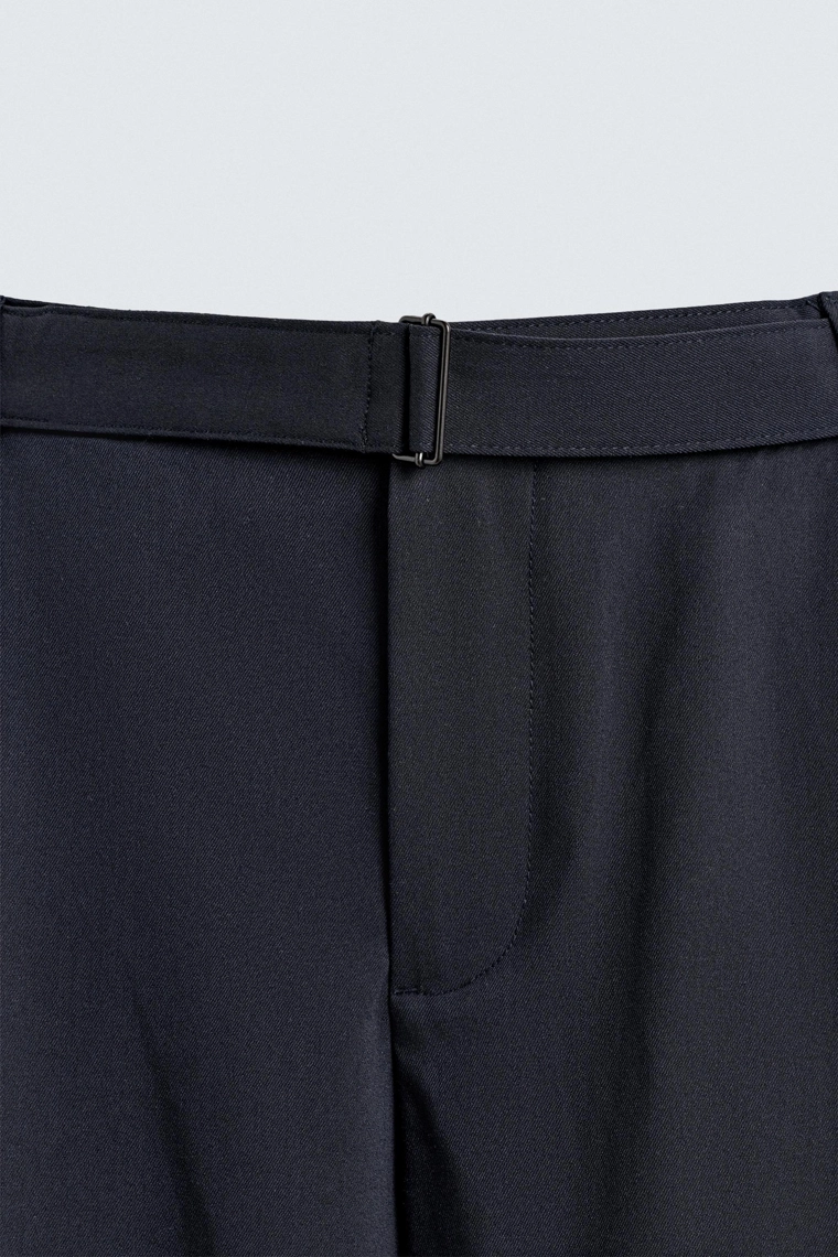 Брюки свободного кроя с поясом