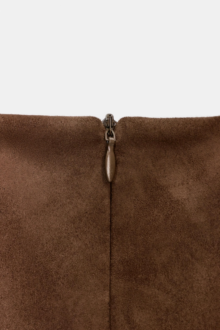 Платье из искусственной замши с оборками