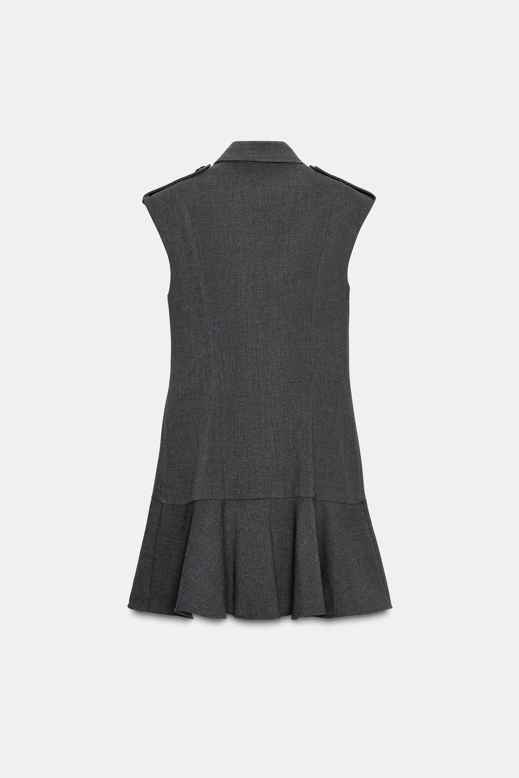 КОРОТКОЕ ПЛАТЬЕ С ПОДПЛЕЧНИКАМИ И ВОЛАНАМИ