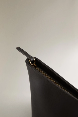 Кожаная сумка для косметики- Заказать в России