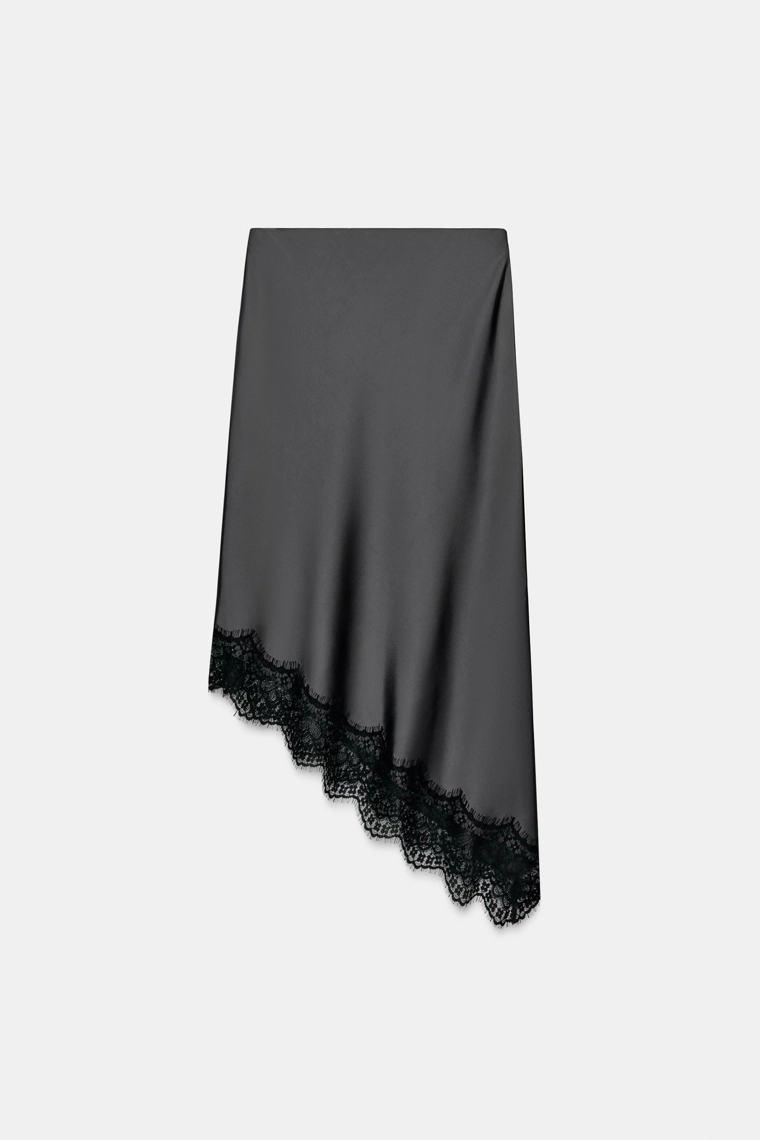 Юбка из атласа с кружевом